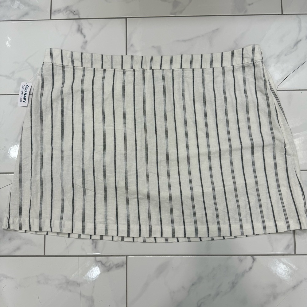 Old Navy Striped Mini Skirt XXL White‎ and Black NWT